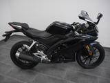 Yamaha YZF R 125 // 5700KM // Matt Schwarz - SC57