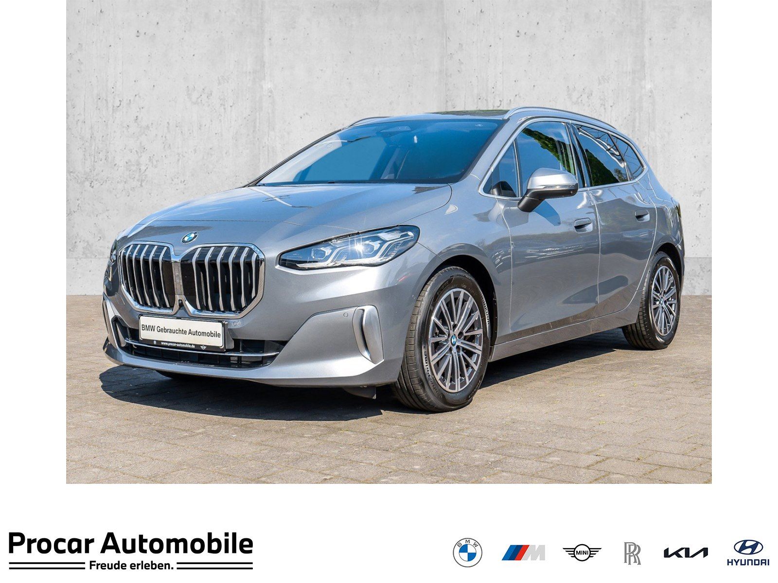 BMW 220i Active Tourer Luxury Line HUD PANO ACC RFK
