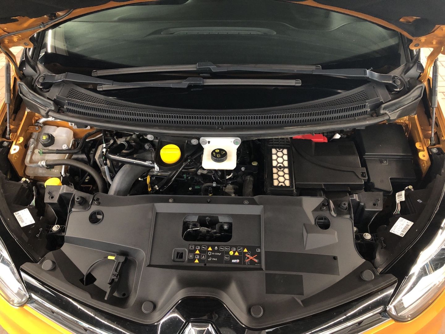 Fahrzeugabbildung Renault Scenic IV Intens Energy 1.2 TCe 115 Navi LED Dyn