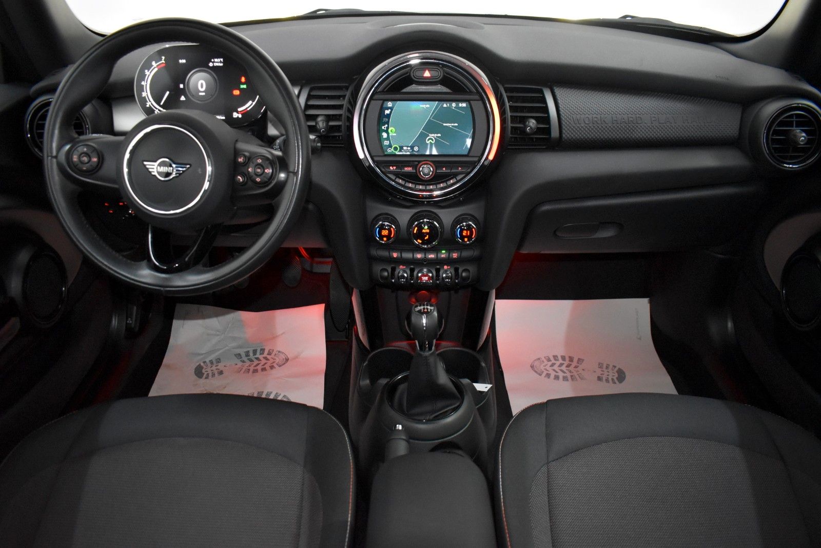 Fahrzeugabbildung MINI COOPER 3-trg. Pak.Pepper, Navi, LED, PDC