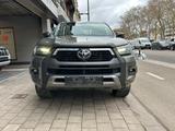 Toyota Hilux Invincible - Toyota Hilux mit Diesel-Antrieb: Leder
