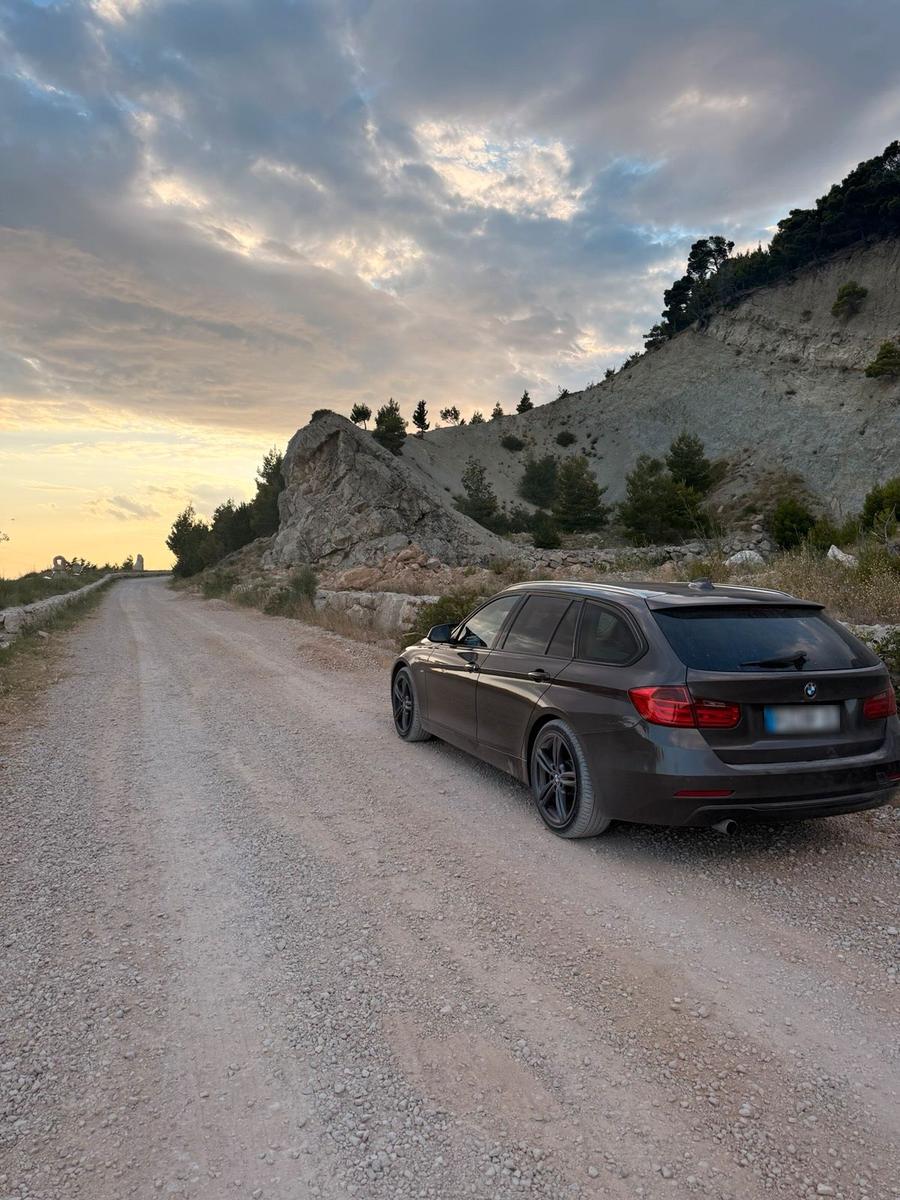 BMW 320