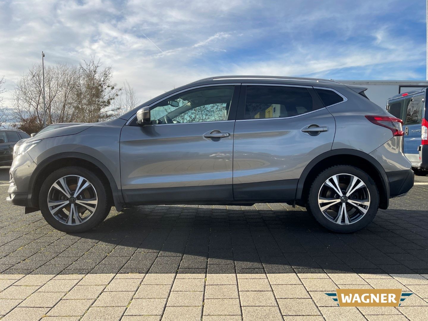 Fahrzeugabbildung Nissan Qashqai N-Connecta Auto springt nicht an