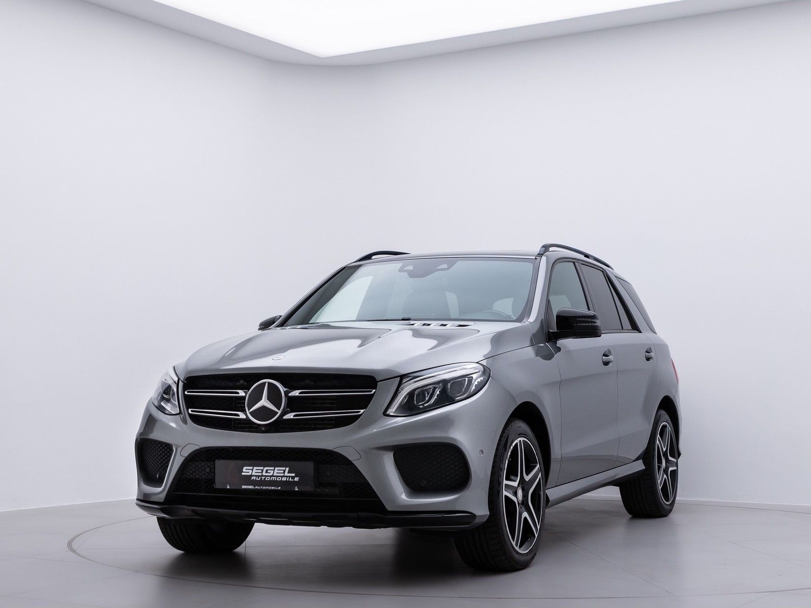 MERCEDES-BENZ GLE 350 d 4Matic AMG-LINE /NIGHT/RFK/AHK/SCHIBED