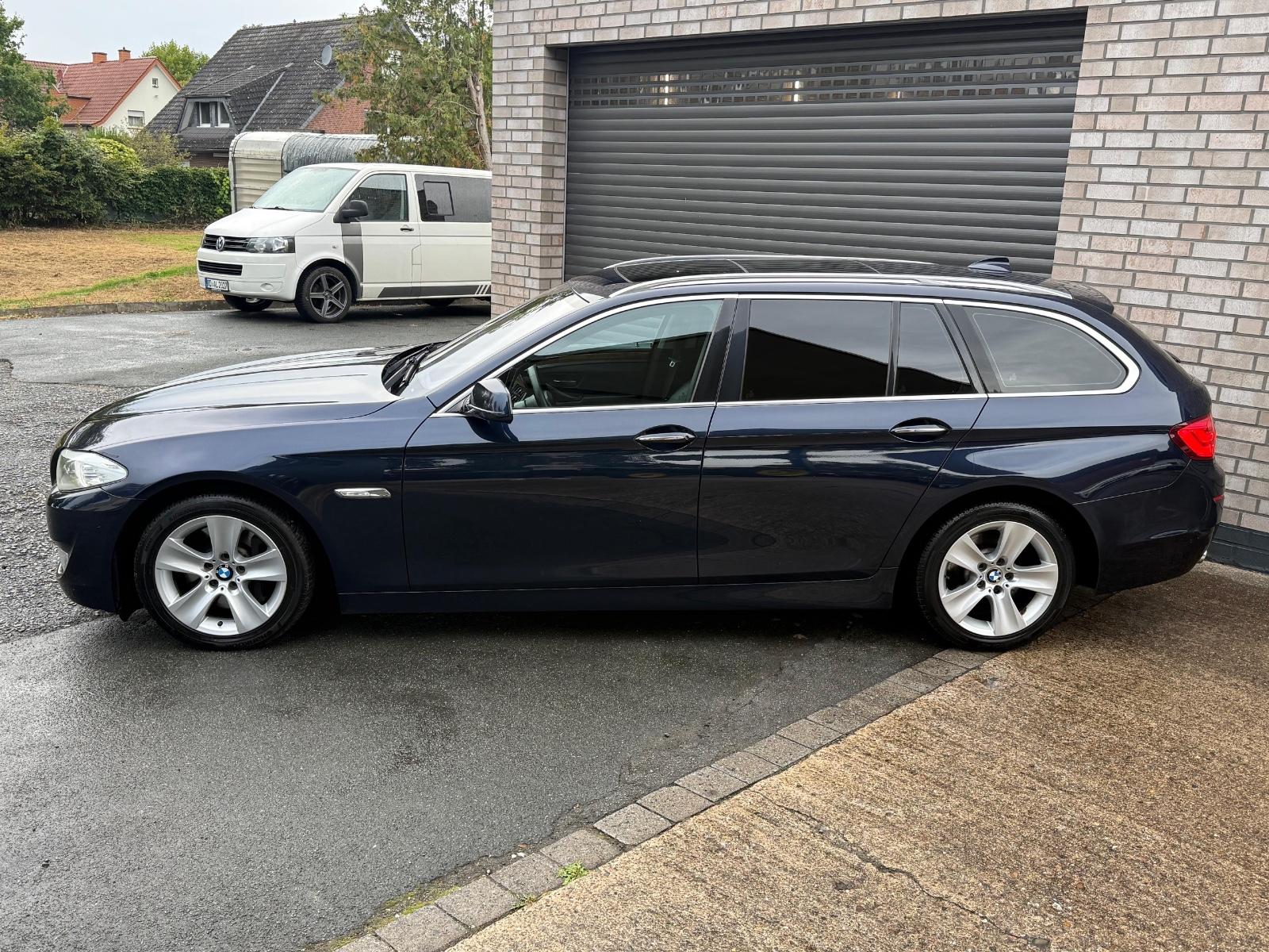 BMW 530d*Head-up*PANO*Elek.Heckkl.*VOLL