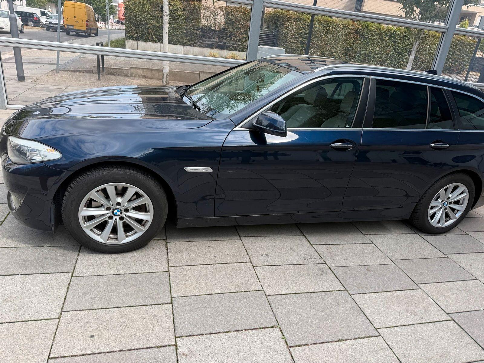 BMW 520 2011 — photo 12