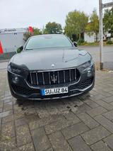 Maserati Levante Benzin 3.0 V6 316kW S 4x4 Auto S - Maserati Levante in Bonn