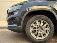 Skoda KAROQ TOUR 1.5 TSI AHK PANO MATRIX  KESSY 17"