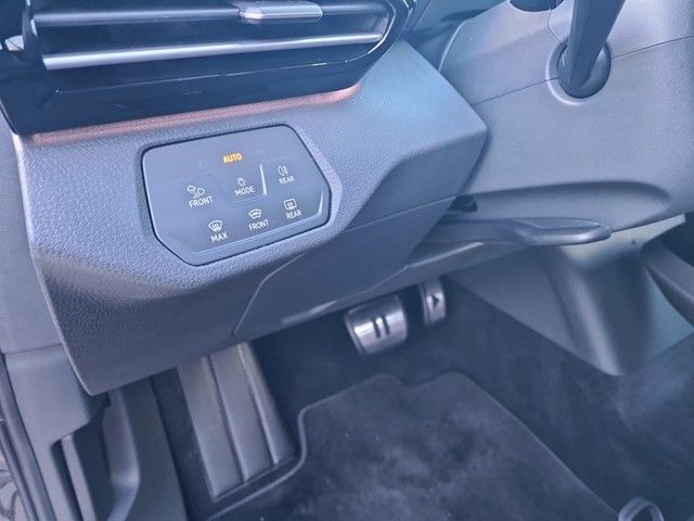 Fahrzeugabbildung Volkswagen ID.4 GTX 4M MATRIX ACC 21" DCC WÄPU NAVI CAM