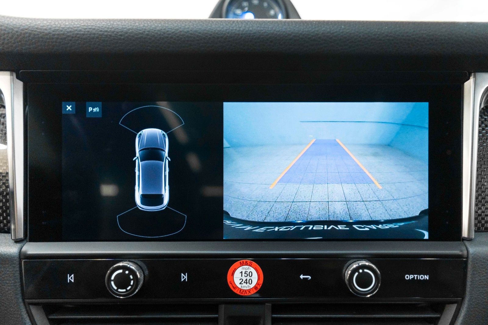 Fahrzeugabbildung Porsche Macan 2.0L ACC BOSE PANO PDLS KAM LED CARPLAY