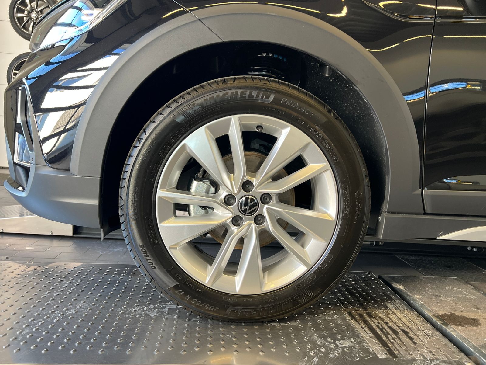 Fahrzeugabbildung Volkswagen Taigo Life 1.5 TSI DSG *IQ.Light, App-Connect, 1