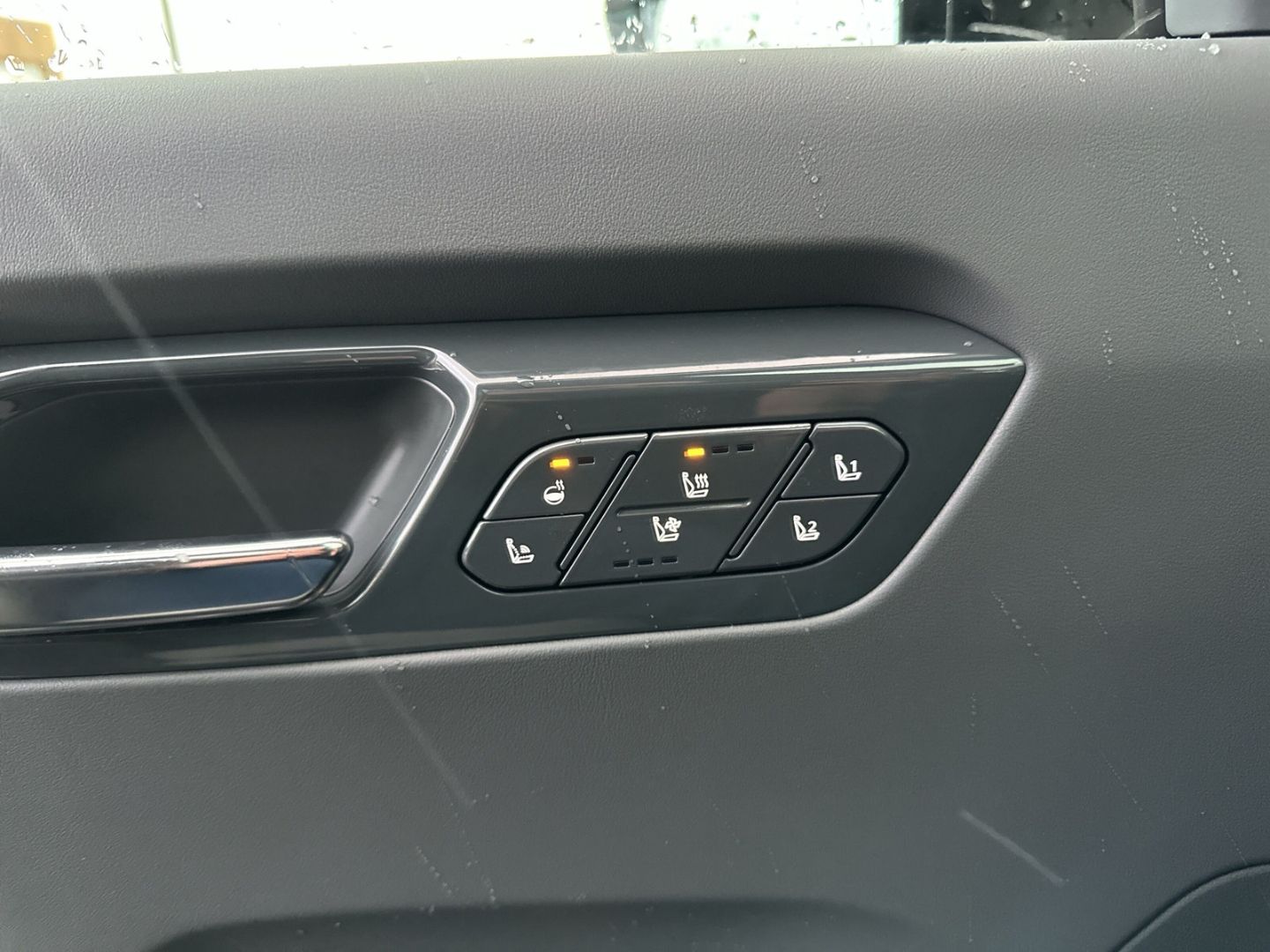 Fahrzeugabbildung Kia EV9 4WD GT-line Launch Edition Elektro +El. Pano