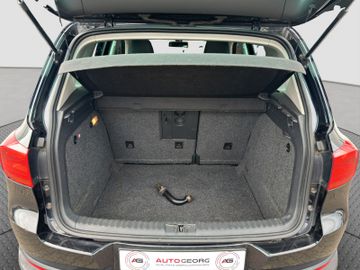 Volkswagen Tiguan - 11