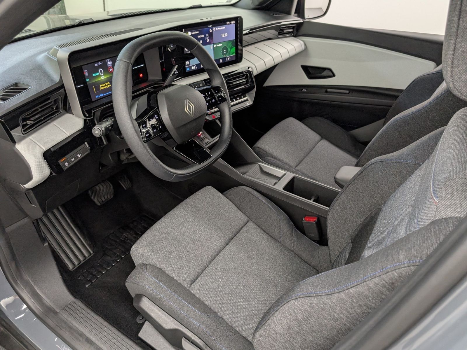 RENAULT R 4 E-Tech Evolution 150 Comfort Range – Bild 37
