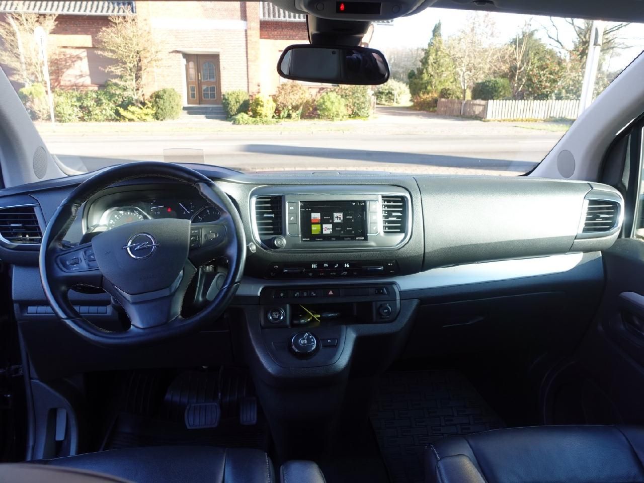 Fahrzeugabbildung Opel Zafira Life 2,0 7-Sitzer M Automatik