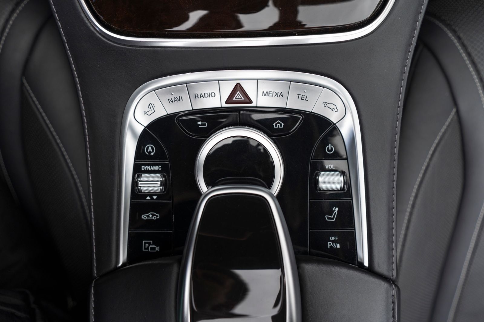 Fahrzeugabbildung Mercedes-Benz S 560 CABRIOLET BURMESTER 360° ACC MASSAGE LED