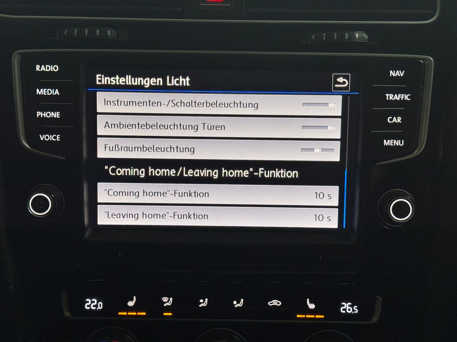 Fahrzeugabbildung Volkswagen Golf VII GTD DCC LED 1.HAND VW SCHECKHEFT EURO 6