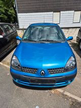 Renault CLIO - Renault Clio aus 2001