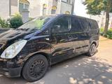 Hyundai H-1 - gebrauchte Hyundai H-1 aus dem Jahr 2010