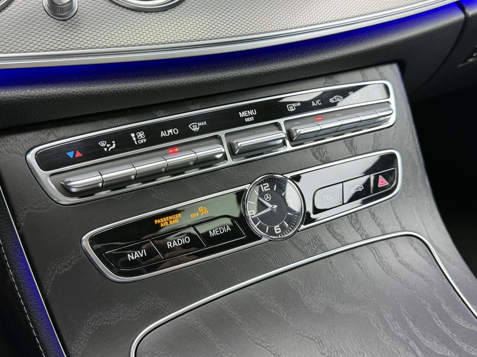 Fahrzeugabbildung Mercedes-Benz E220d T AMG*DISTRO*PANO*LUFT*360°*LED*DAB*ILS+