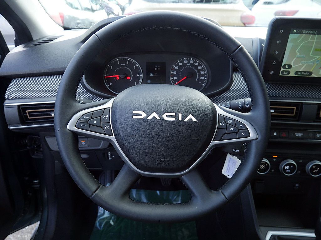 Fahrzeugabbildung Dacia Sandero Stepway Expression TCe 90