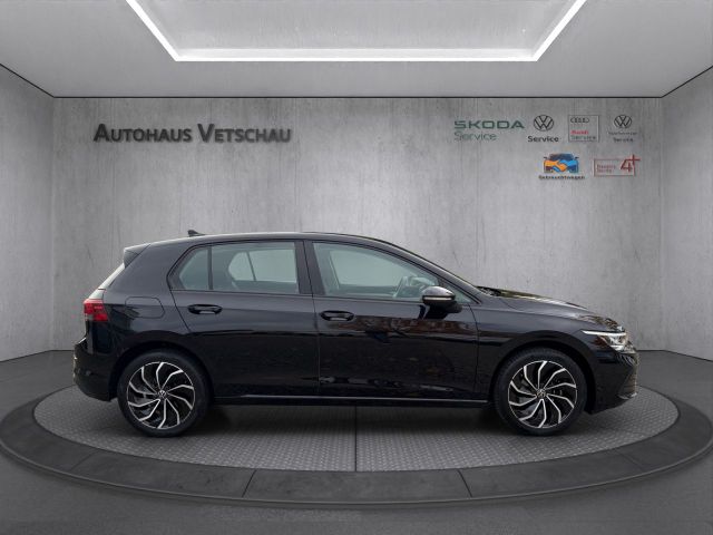 Golf VIII Life 1.5 TSI NAVI/STHZG/LED/ACC/RFK