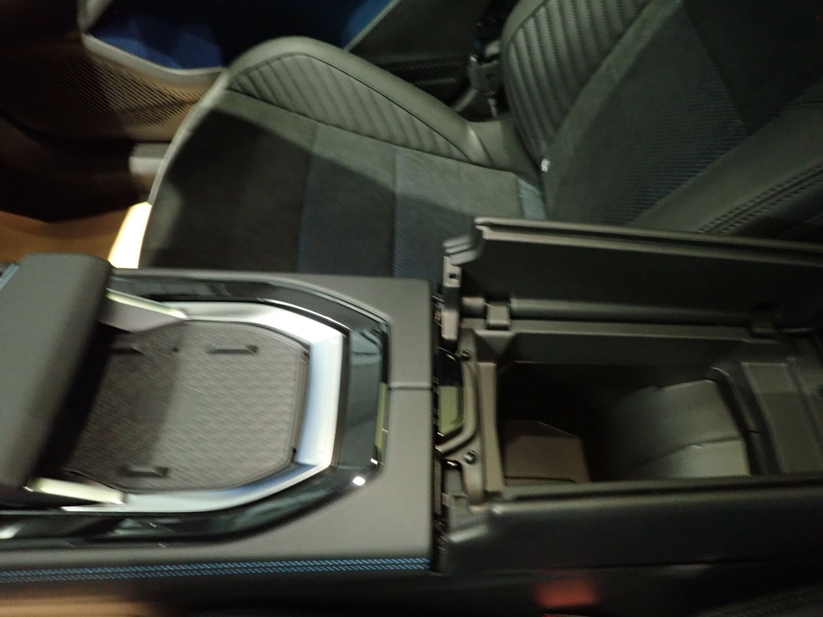 Fahrzeugabbildung Renault Rafale Esprit Alpine E-Tech Full Hybrid 200