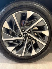 Hyundai TUCSON - 11