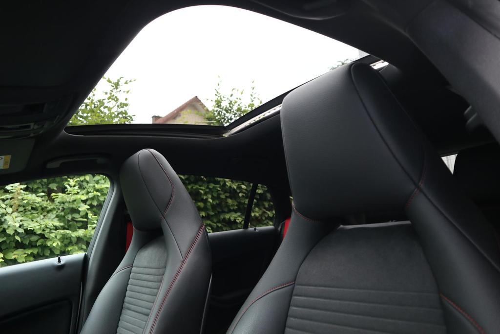 Mercedes-Benz CLA 45 AMG Shooting Brake