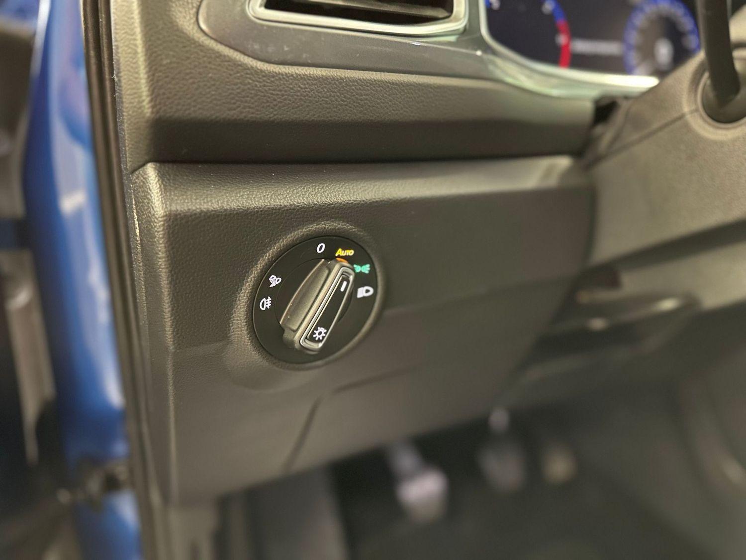 Volkswagen T-Roc Matrix ACC LED AHK Navi PDC SHZ SpurW LM, миниатюра 22