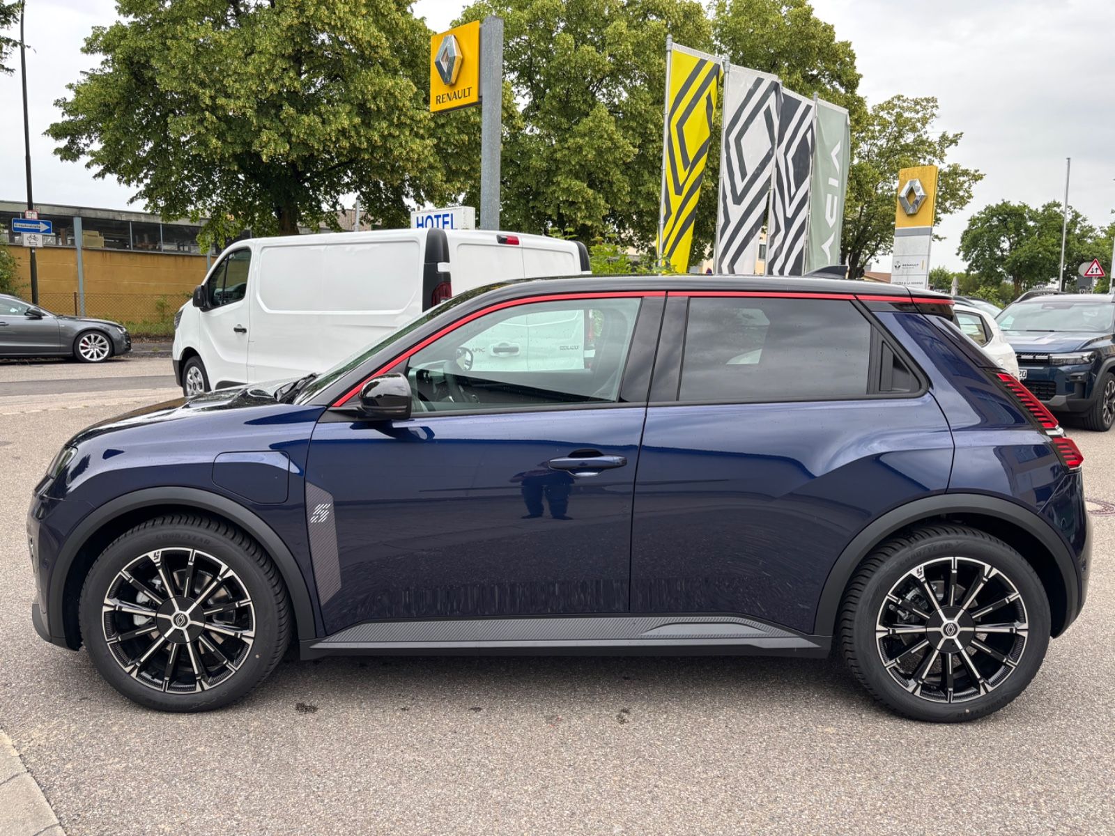 Renault R 5 Techno 150 Comfort Range imagem 3