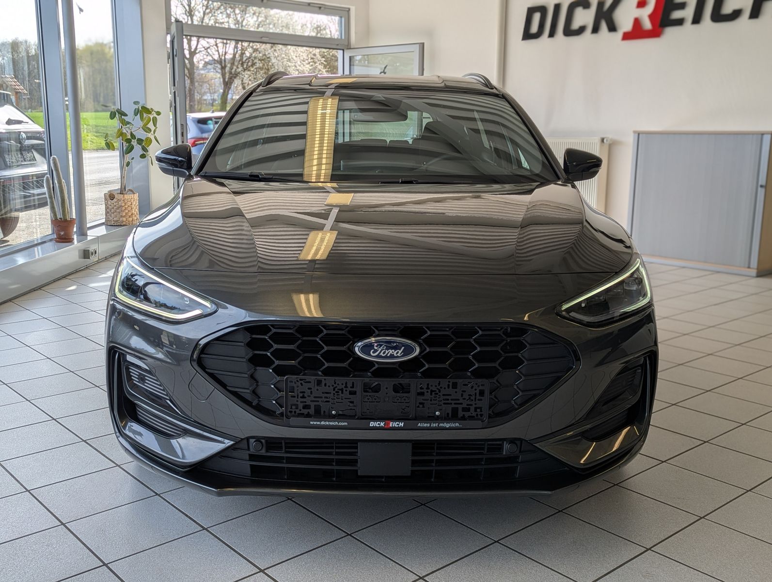 Fahrzeugabbildung Ford Focus 1.0 ST-Line X EB Matrix B&amp;O ACC Kamera 18"