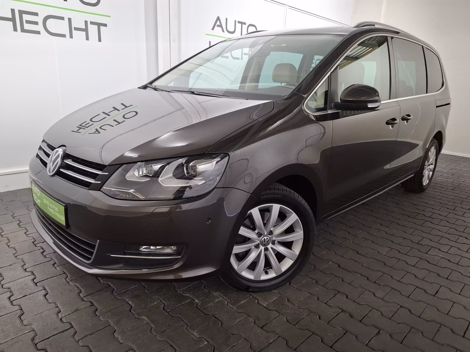 Volkswagen Sharan 2,0 TDI DSG Highline, SHZ, Navi, ACC, PDC