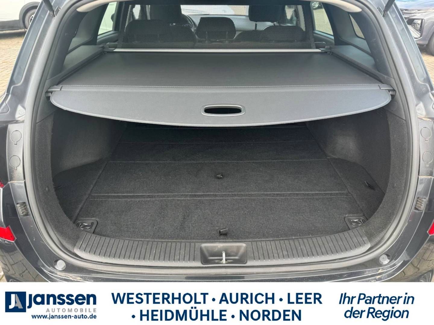 Fahrzeugabbildung Hyundai i30 Kombi Edition 30