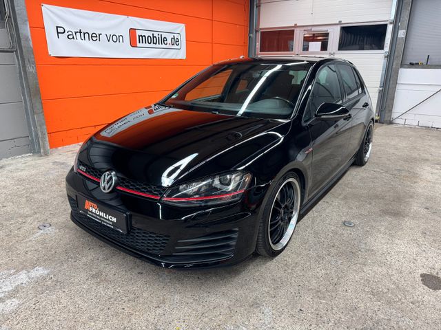 Volkswagen Golf VII Lim. GTI BMT Kamera Xenon Navi 6 Gang