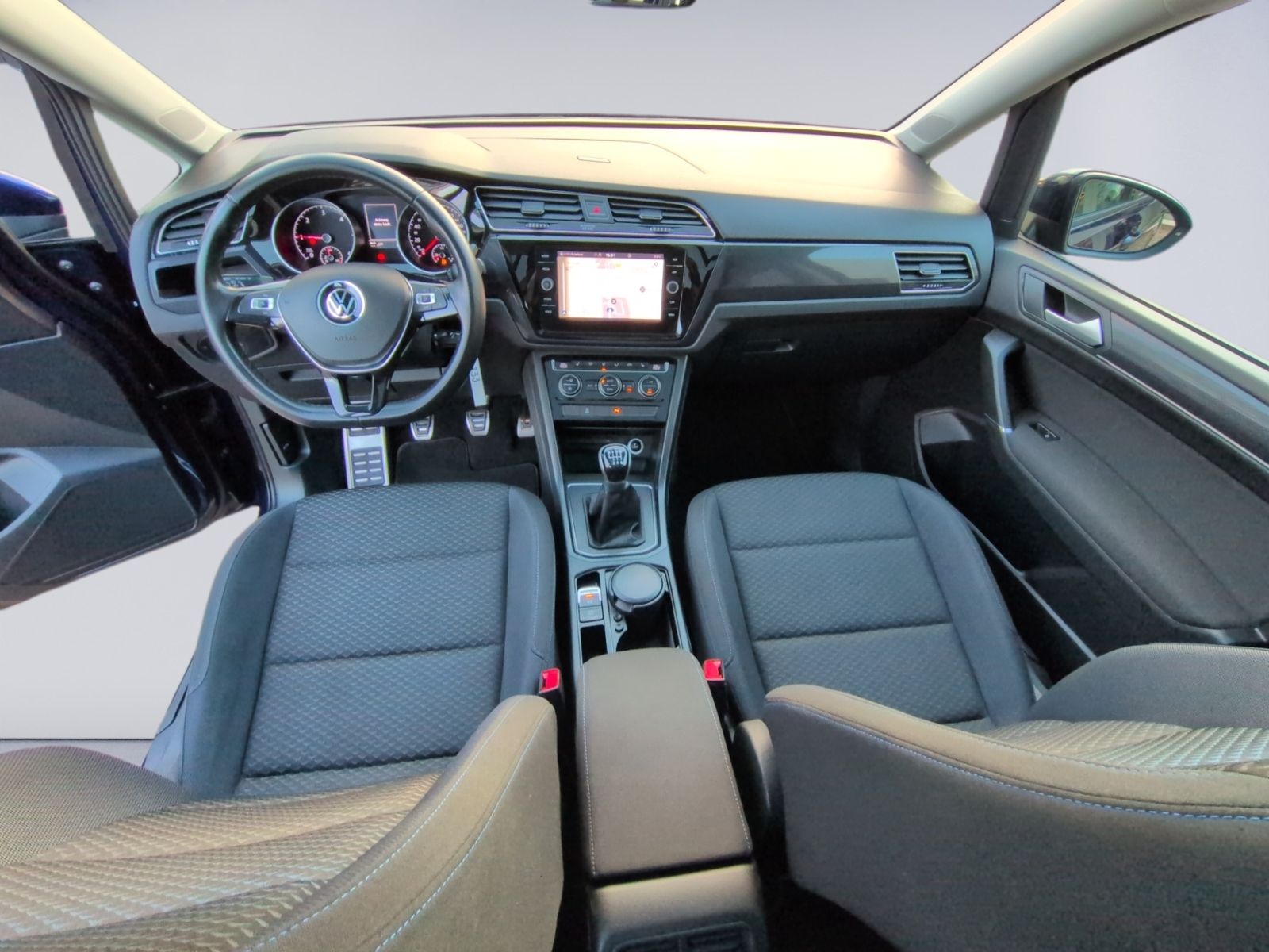 Touran 2.0 TDI United PANO+AHK+7SITZE