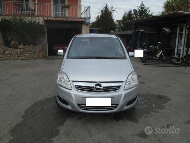 Opel Zafira 7 POSTI