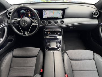 Mercedes E 200 - 5