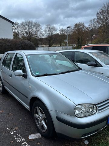 Volkswagen Golf4 1.6SR