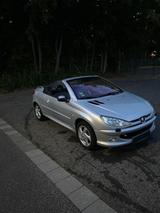 Peugeot 206 cc  JBL - Peugeot 206 JBL mit Benzin-Antrieb