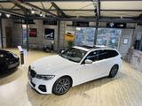 BMW 320 i M Sport*PANO*AHK*KAMERA*LED*NAVI - BMW 320 in Solingen