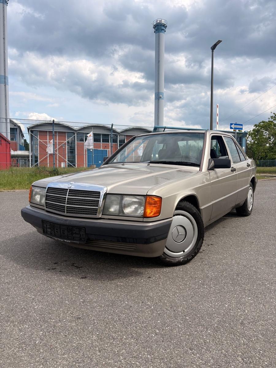 Mercedes-Benz 190
