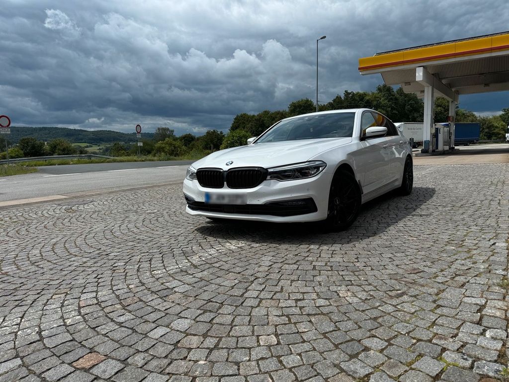 Image of BMW 530