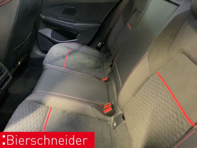 Volkswagen Golf 8 GTI 2.0 TSI DSG Clubsport 19 MATRIX PANO foto 14