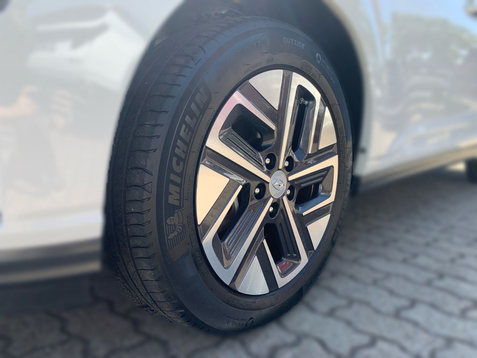 Fahrzeugabbildung Hyundai KONA Elektro Edition 30 SHZ Kamera