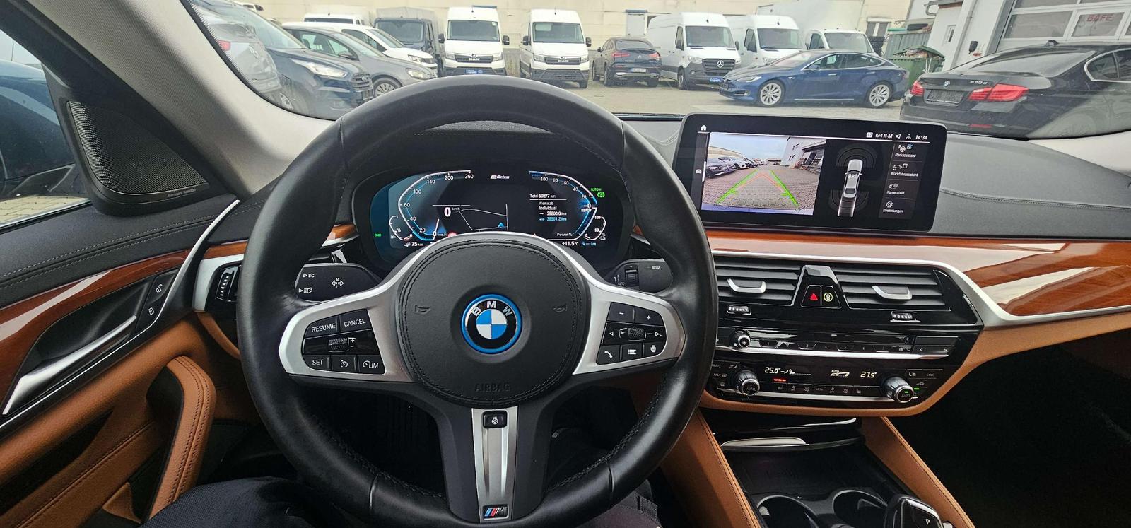 BMW 530 530 e xDrive Luxury Line