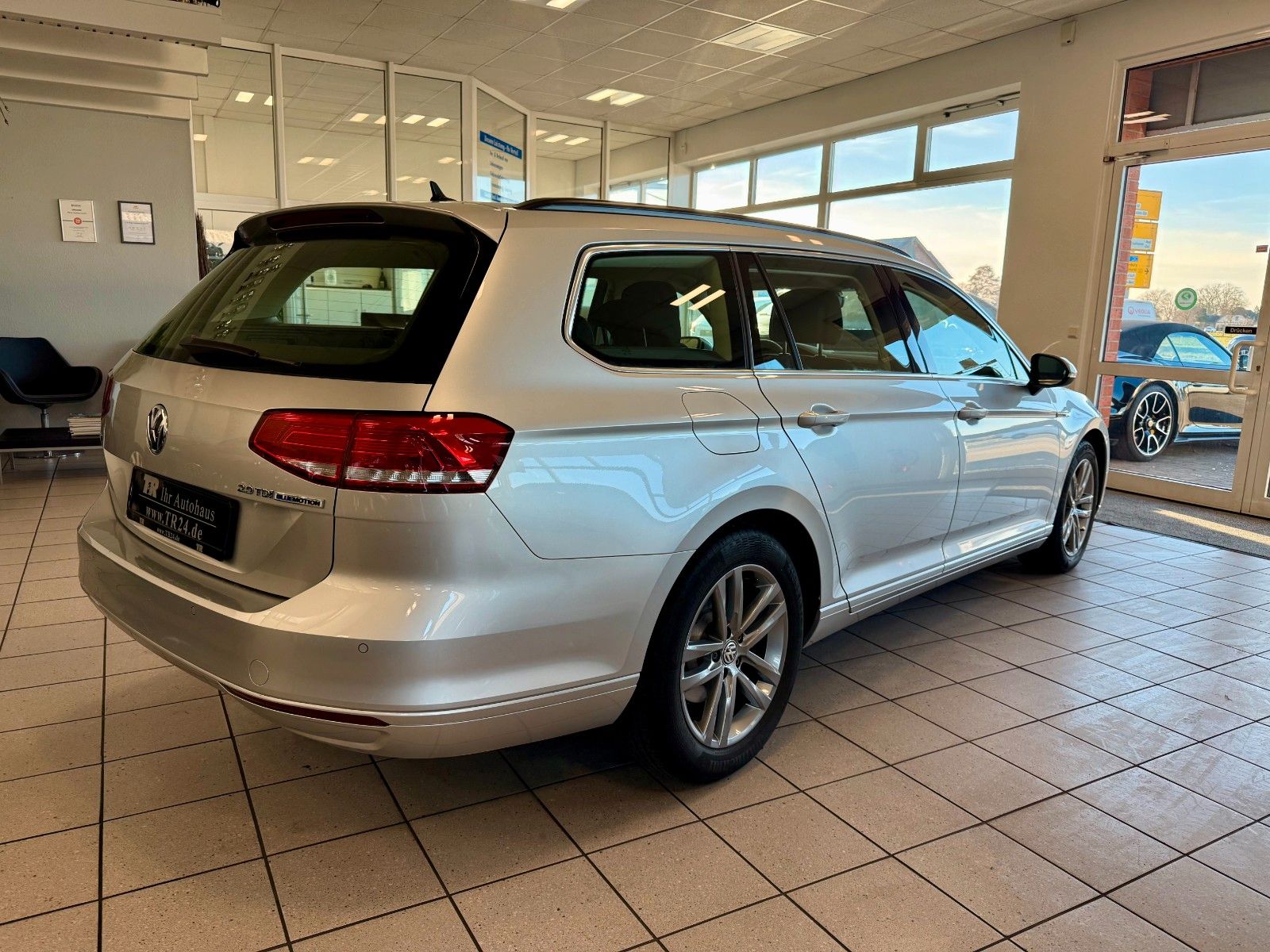 Fahrzeugabbildung Volkswagen Passat Variant 2.0TDI DSG Comfortline BlueMotion
