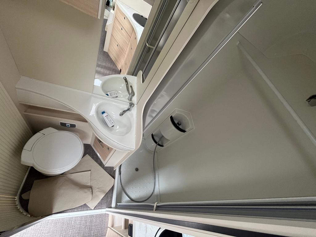 Eura Mobil Activa One 630 LS Travel Plus Automatik 8-Gang – Foto 12 von 12