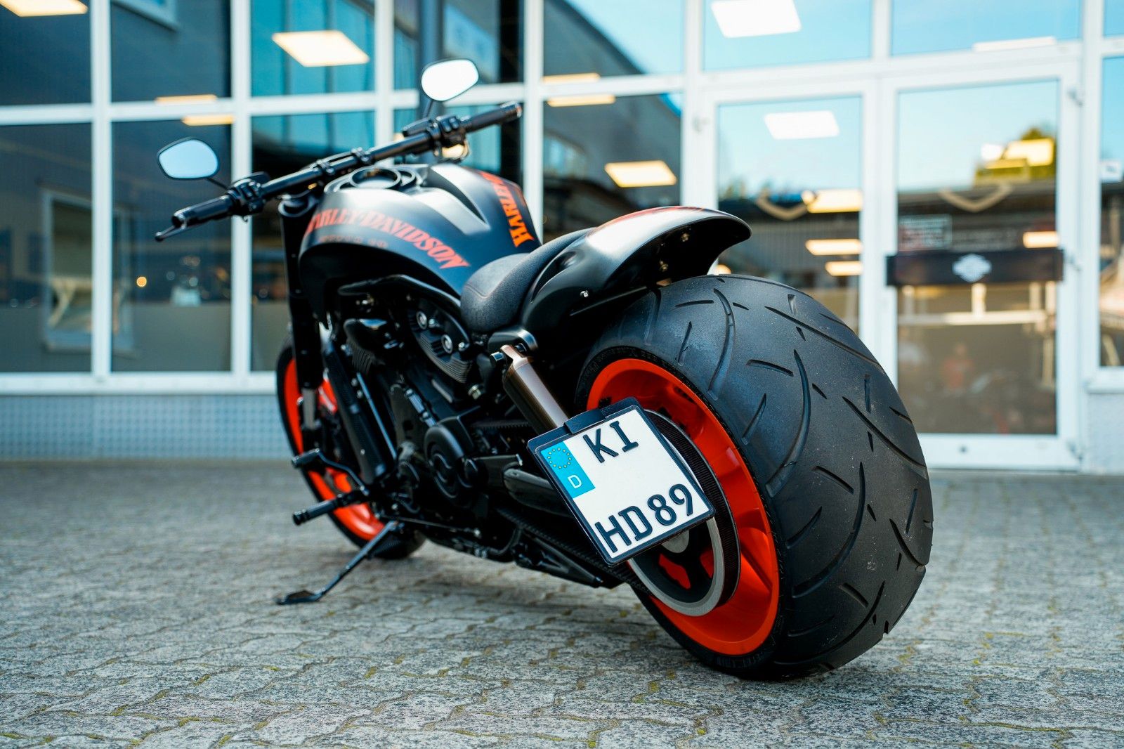 Fahrzeugabbildung Harley-Davidson VRSDCX Night Rod Special - BBC Dragbar AIRRIDE