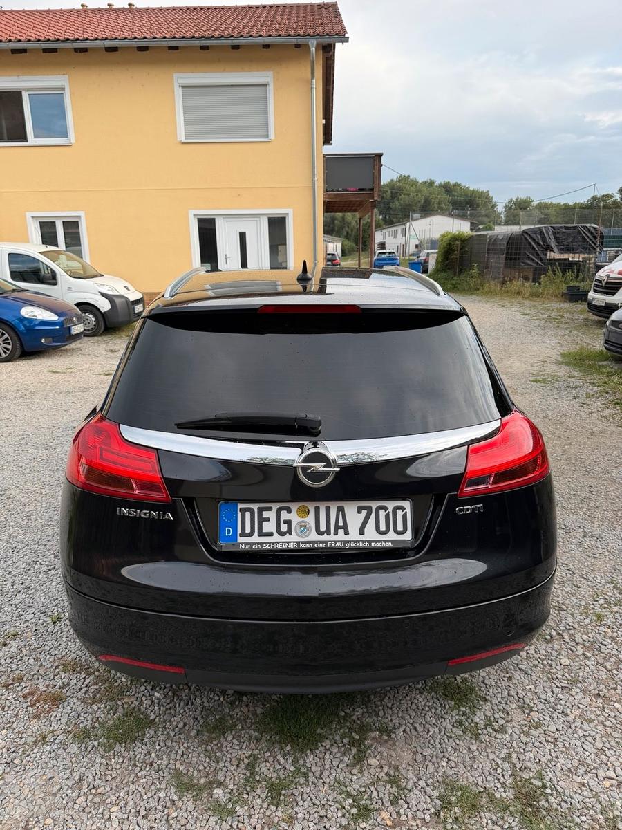 Opel Insignia 2012 — engine 160 HP (118kW)